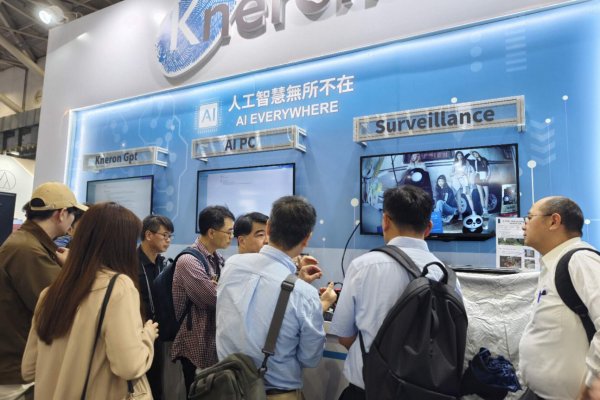 耐能推出最新款邊緣 AI 伺服器和首款搭載邊緣 GPT AI 晶片的嵌入式 AI PC